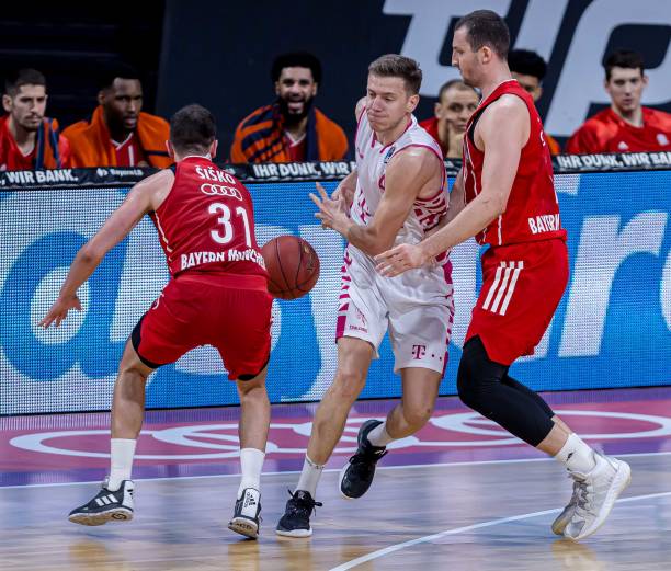 中国篮协的 中国篮协的