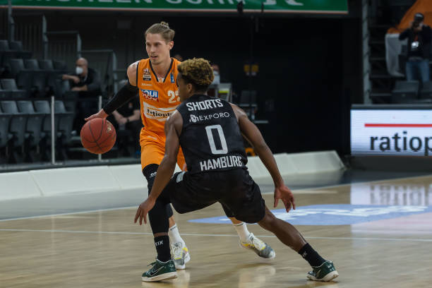 备全方位魅 备全方位魅